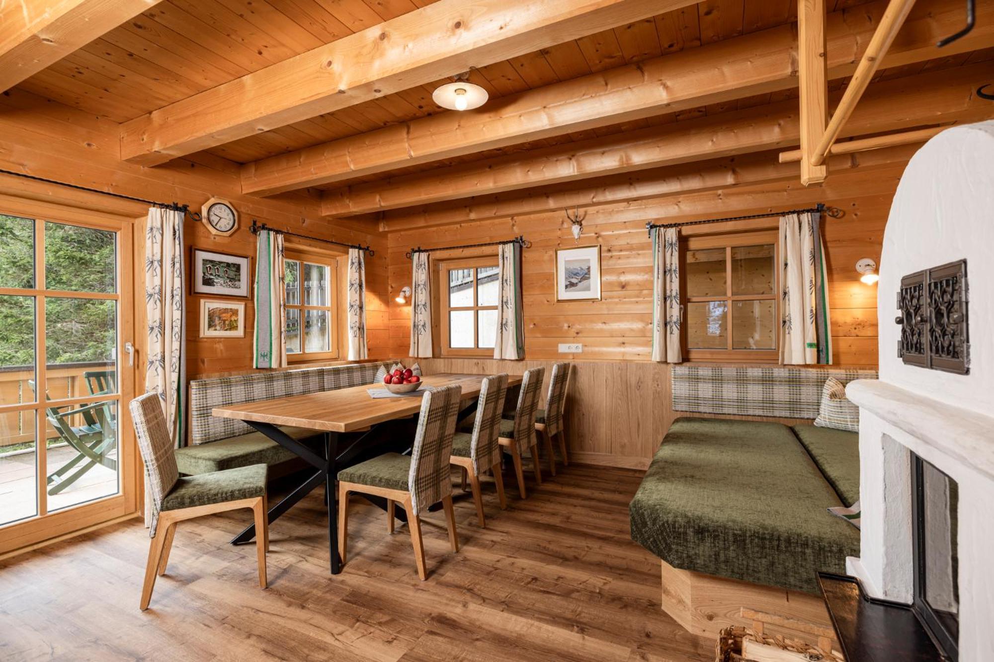 Family Lodge Maximilian トゥクス エクステリア 写真