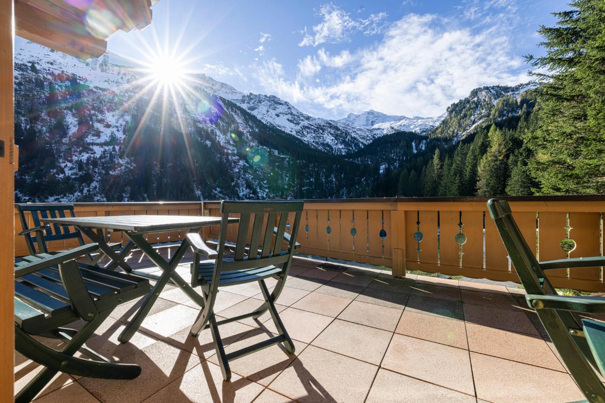 Family Lodge Maximilian トゥクス エクステリア 写真