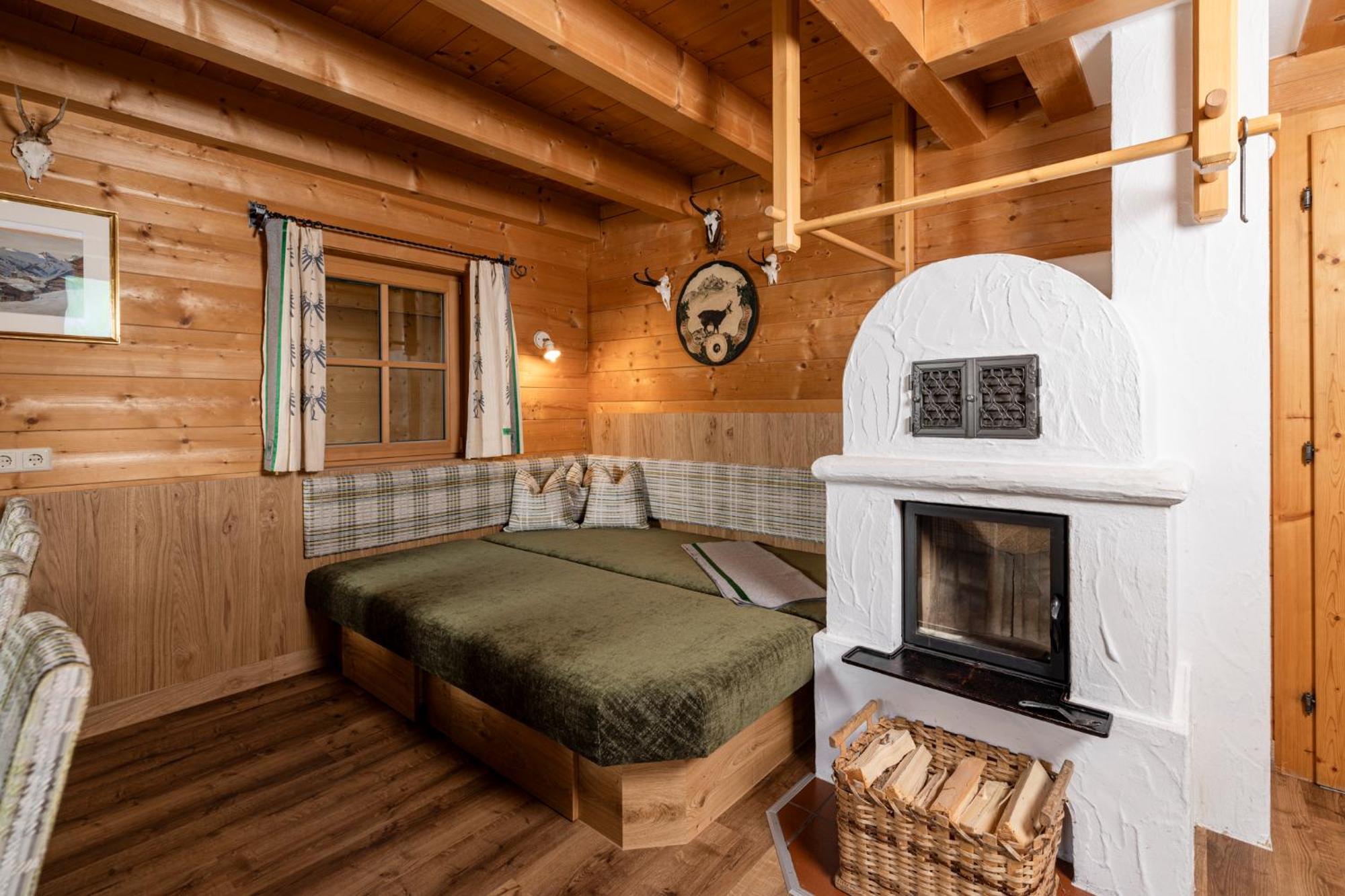 Family Lodge Maximilian トゥクス エクステリア 写真