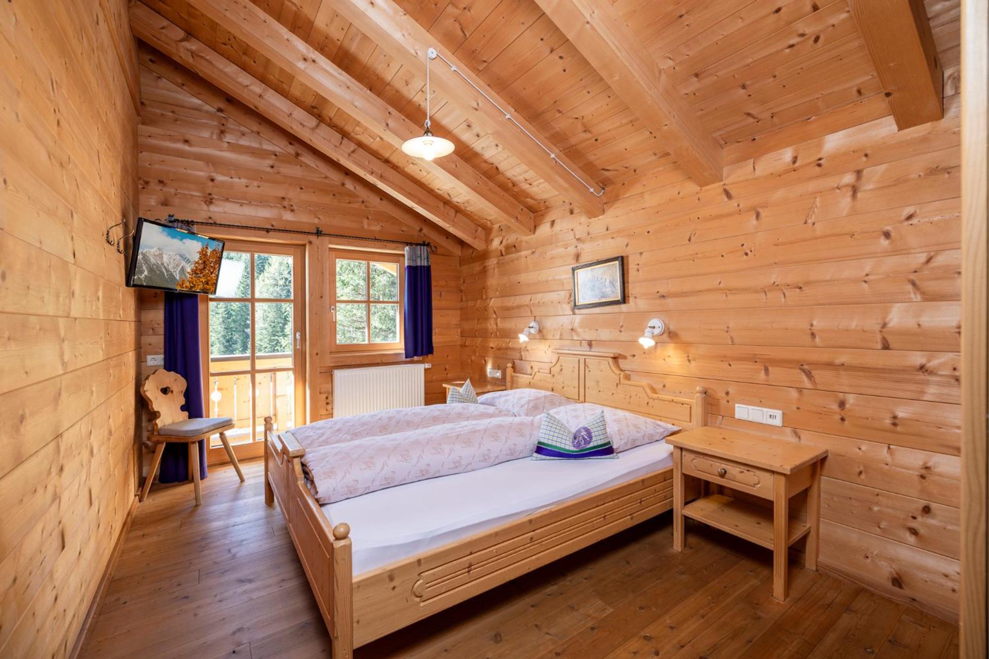 Family Lodge Maximilian トゥクス エクステリア 写真